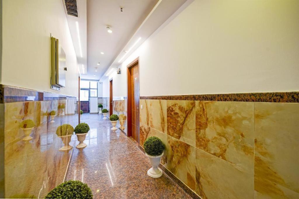 Hotel Rosewood Near Delhi Airport New Delhi Exterior foto