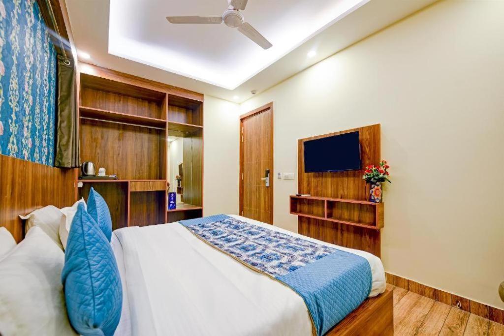 Hotel Rosewood Near Delhi Airport New Delhi Exterior foto