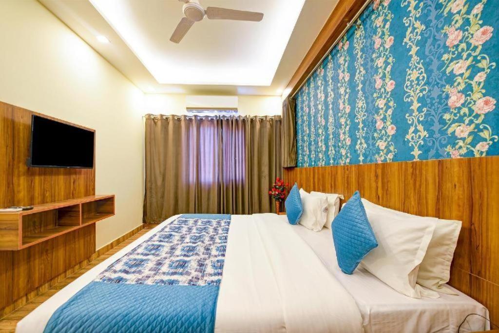 Hotel Rosewood Near Delhi Airport New Delhi Exterior foto